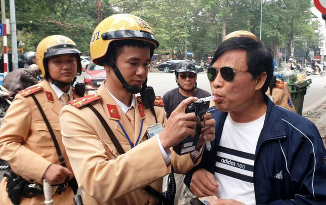 Dịch vụ tài xế lái xe cho người say chất lượng 5 sao tại Hà Nội